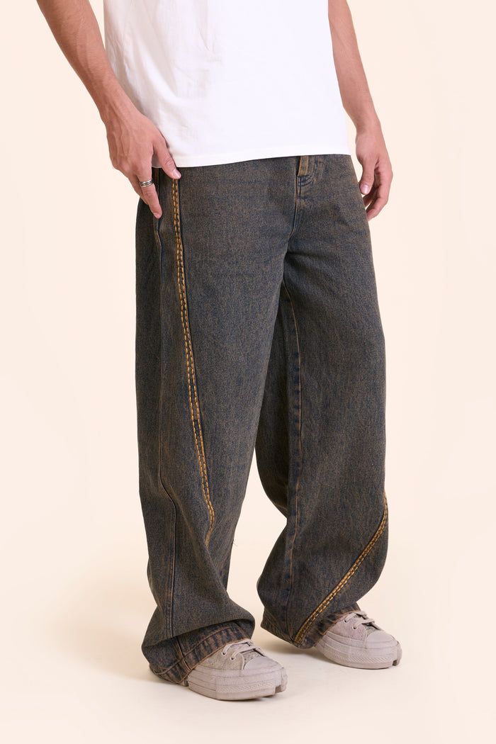 Trail Oversized Jeans