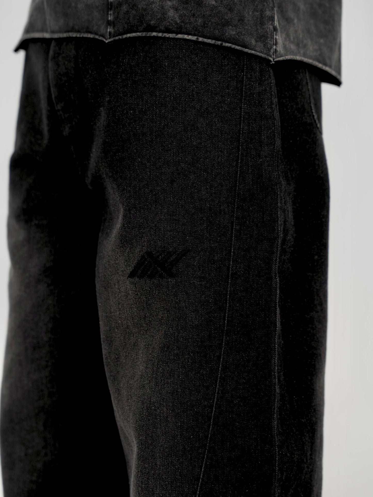 PROTOTYPE DENIM IN JET BLACK