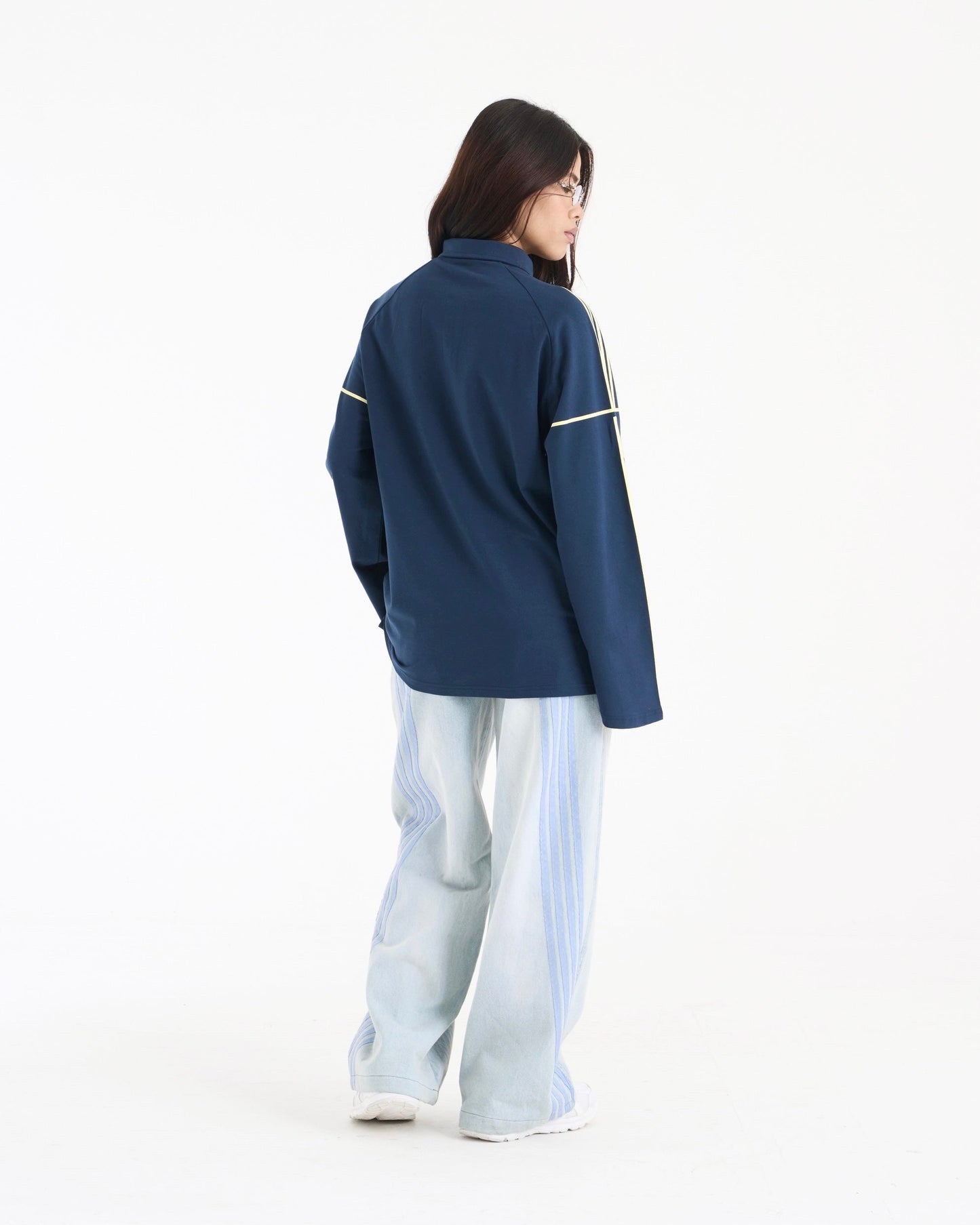 BASELINE TEE IN BLUE