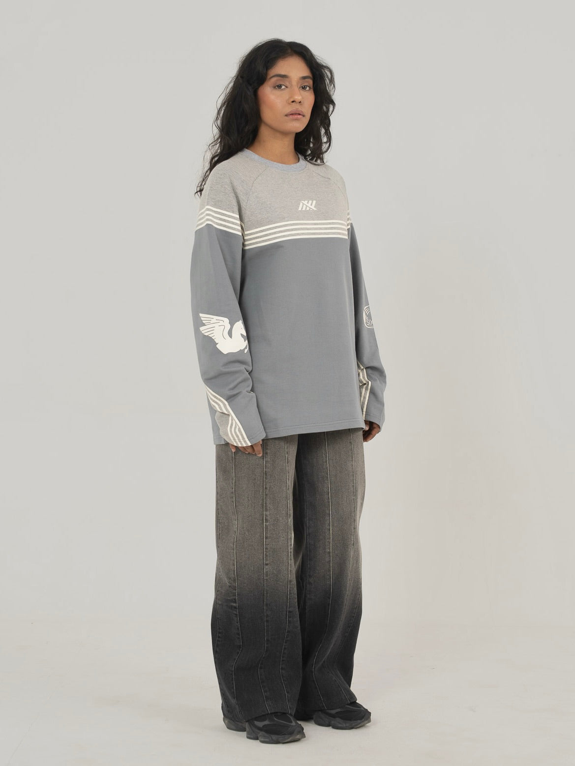 GLACIER TEE IN SLATE GREY