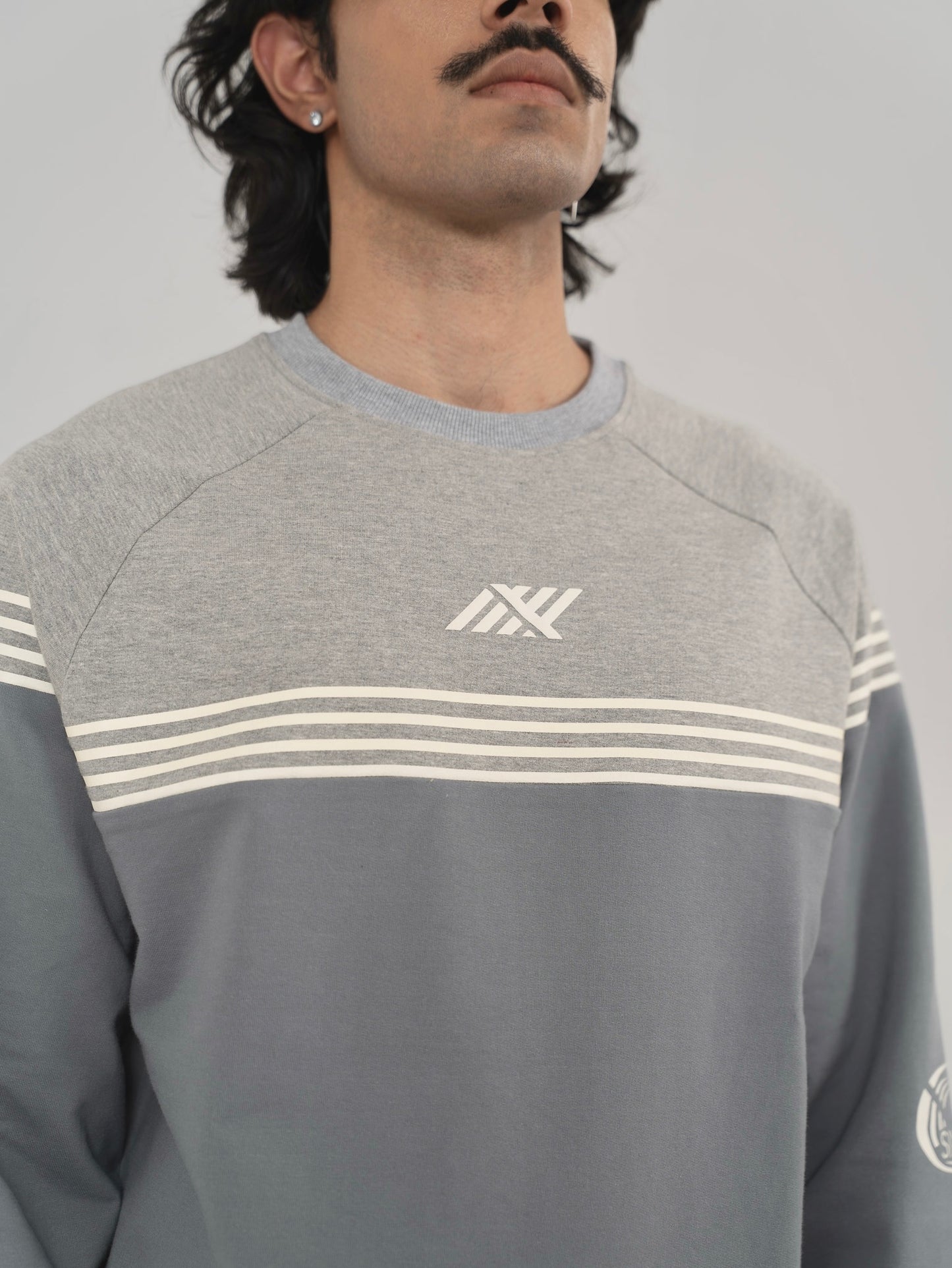 GLACIER TEE IN SLATE GREY