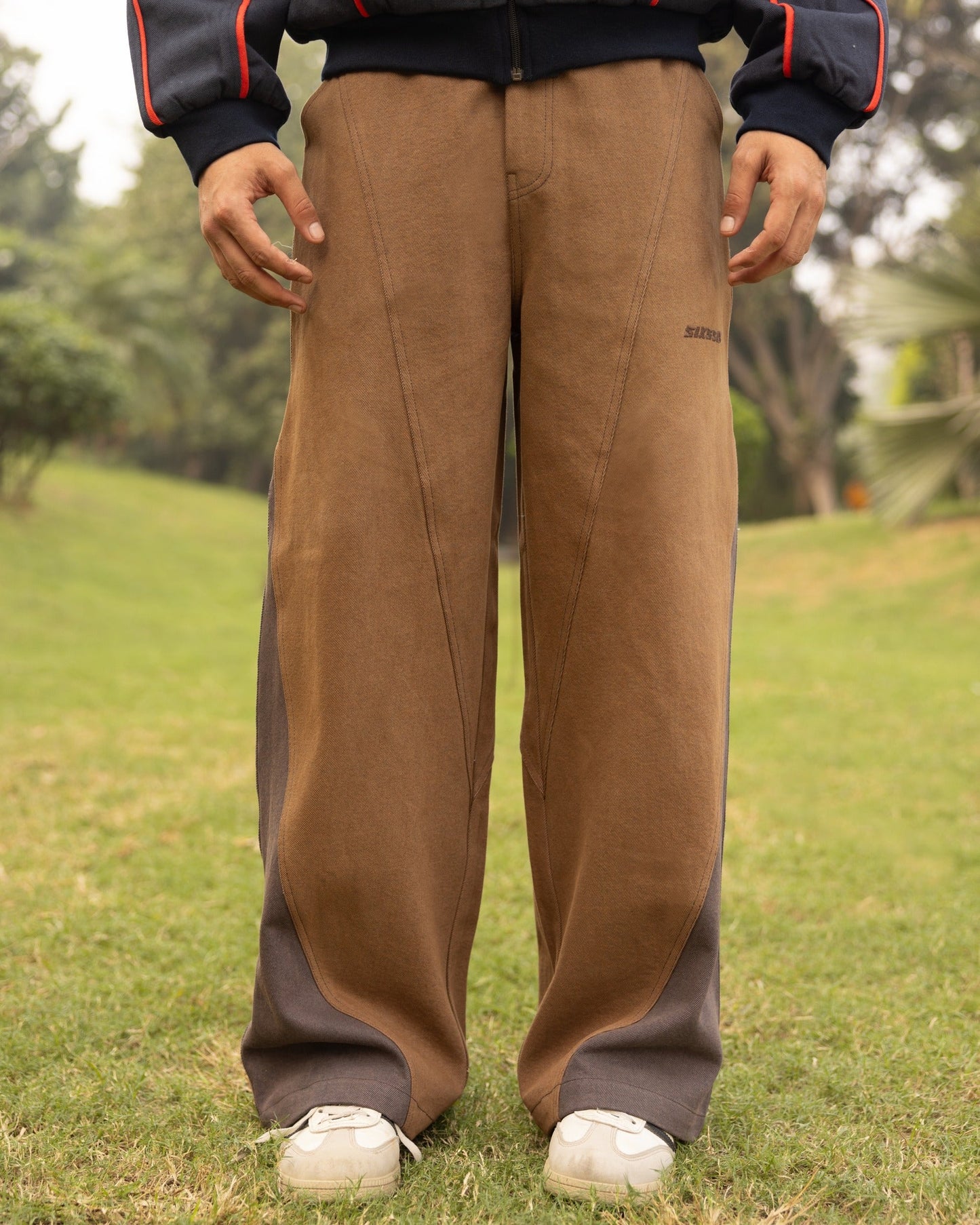 SEGMENTED PANTS IN SAND - UNISEX