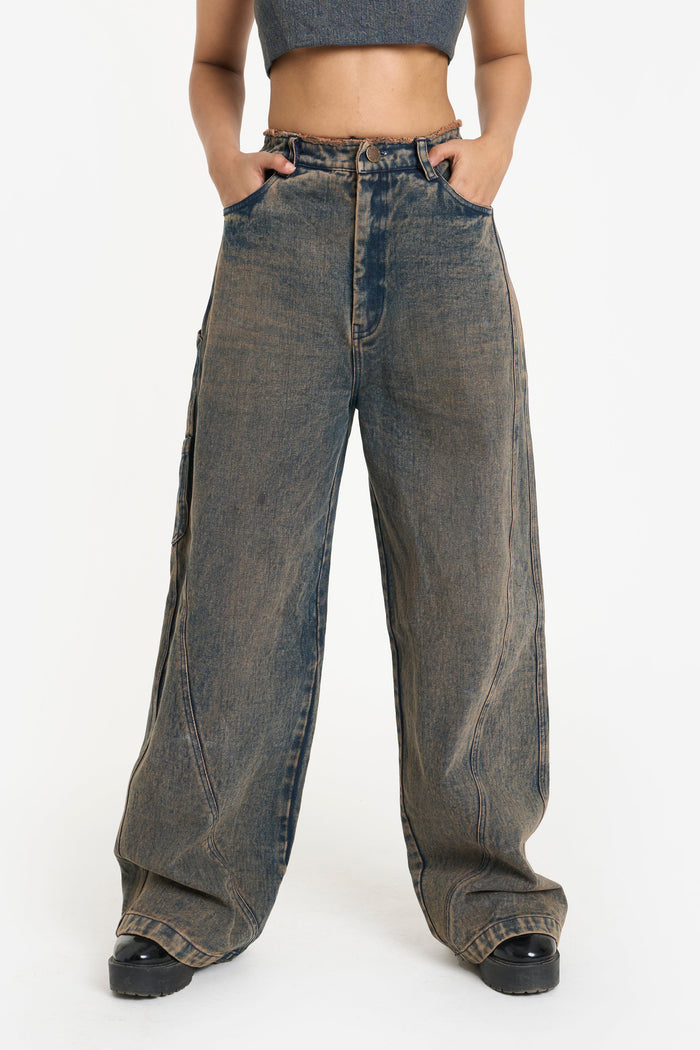 Hydrous Oversized Jeans